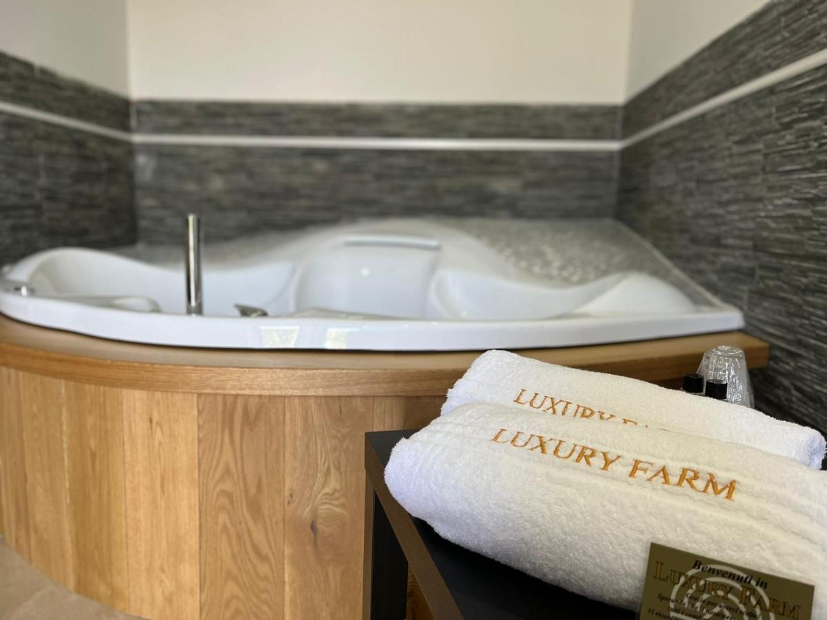 Agri-Resort Luxury Farm Marigliano Exteriör bild